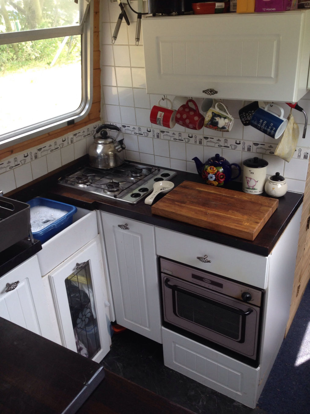 boat kitchen